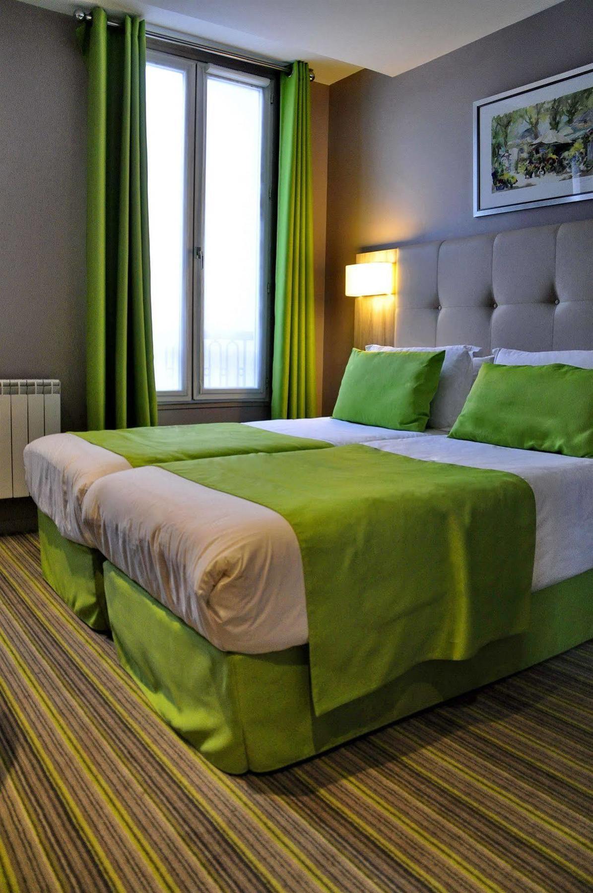 Hotel Floridor Etoile Aulnay-sous-Bois Exteriör bild
